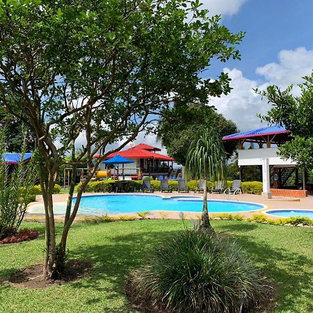 Finca Hotel La Manuela Armênia Exterior foto